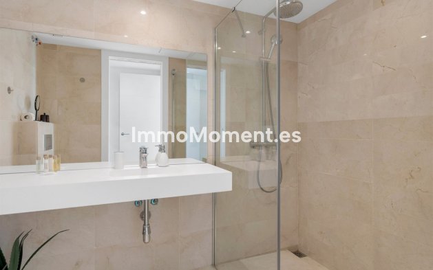 Revente - Appartement - Marbella - Nueva Andalucía