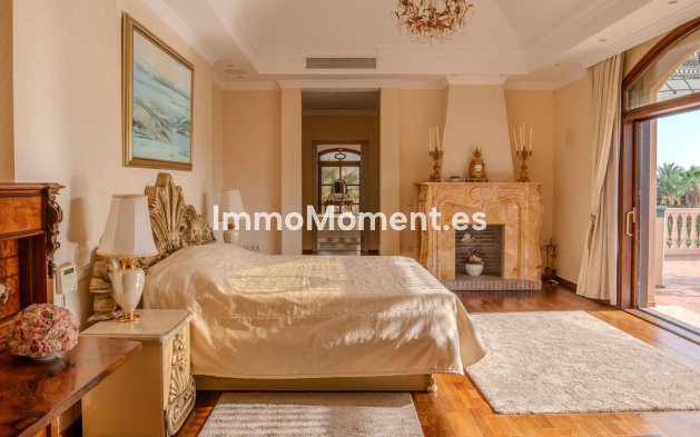 Wiederverkauf - Villa - Marbella - Nueva Andalucía