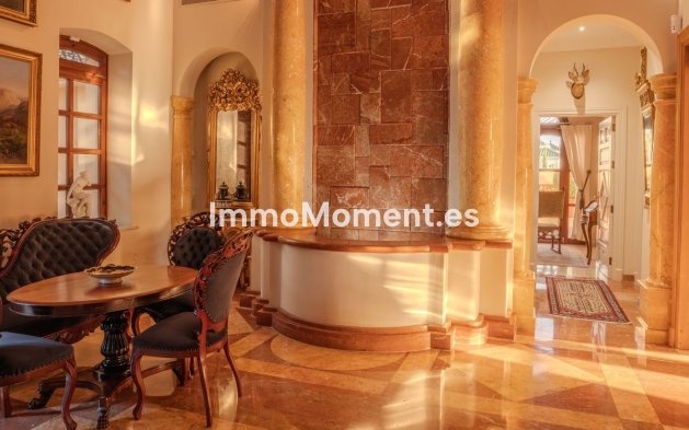 Wiederverkauf - Villa - Marbella - Nueva Andalucía