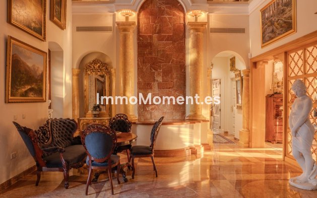 Wiederverkauf - Villa - Marbella - Nueva Andalucía