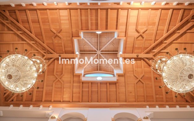 Wiederverkauf - Villa - Marbella - Nueva Andalucía