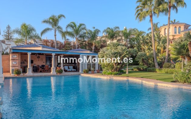 Wiederverkauf - Villa - Marbella - Nueva Andalucía