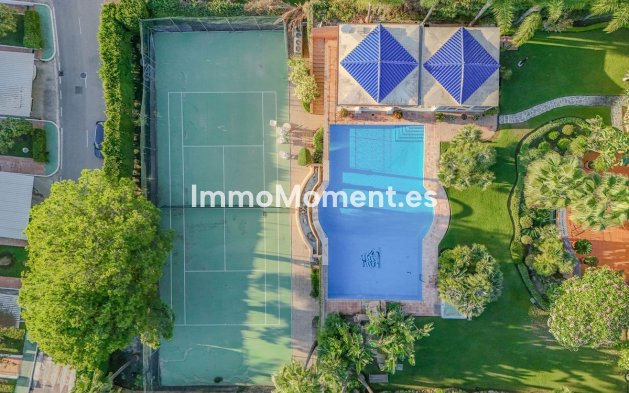 Wiederverkauf - Villa - Marbella - Nueva Andalucía