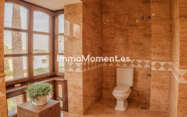 Wiederverkauf - Villa - Marbella - Nueva Andalucía