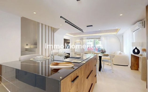 Resale - Villa - Estepona - Atalaya