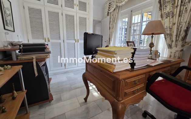 Resale - Villa - Mijas - Calahonda
