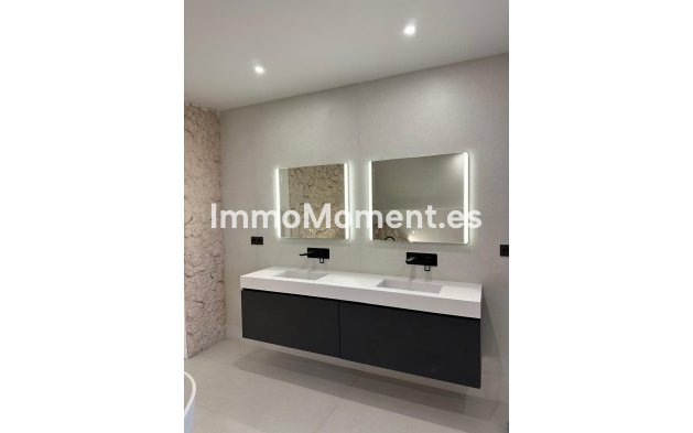 Resale - Villa - Marbella - Marbella Centro