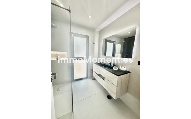 Resale - Villa - Marbella - Marbella Centro