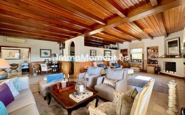 Wiederverkauf - Villa - Marbella - Elviria