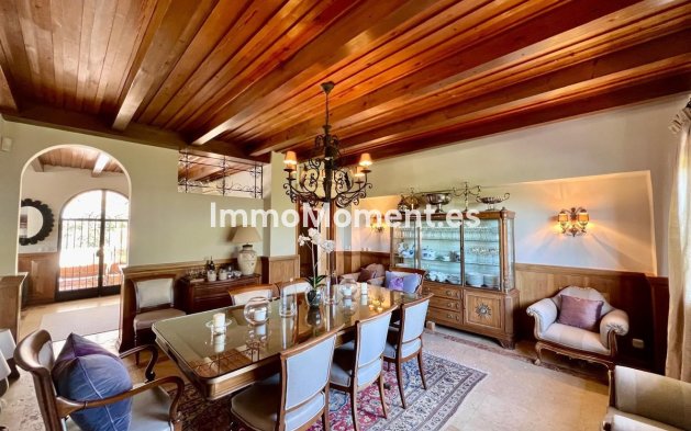 Wiederverkauf - Villa - Marbella - Elviria