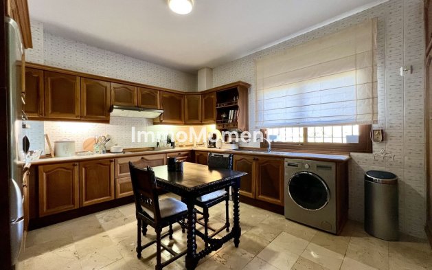 Wiederverkauf - Villa - Marbella - Elviria