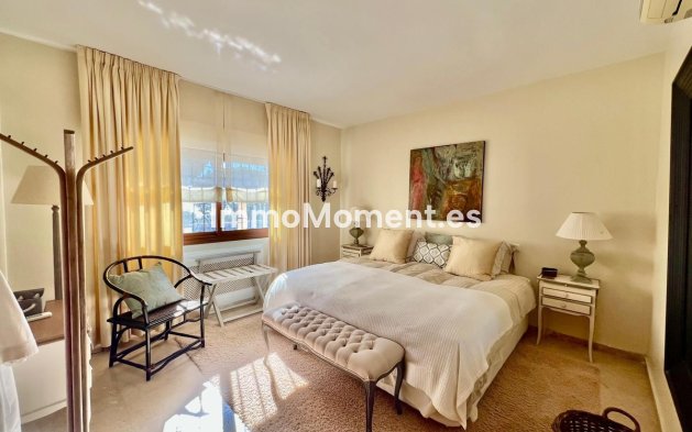 Wiederverkauf - Villa - Marbella - Elviria