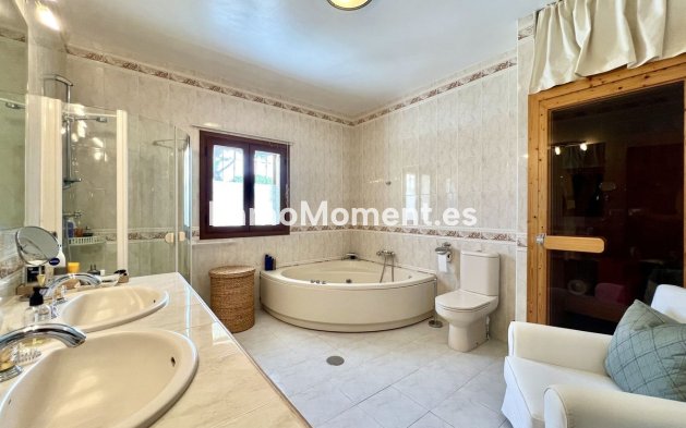 Wiederverkauf - Villa - Marbella - Elviria