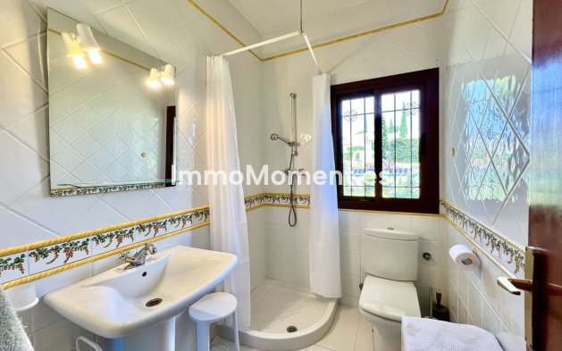 Wiederverkauf - Villa - Marbella - Elviria