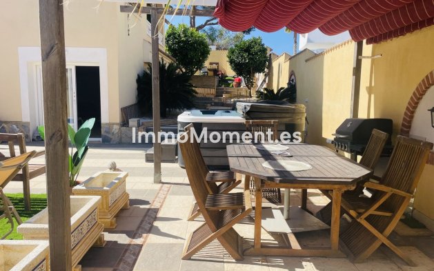 Resale - Villa - Orihuela - Villamartin