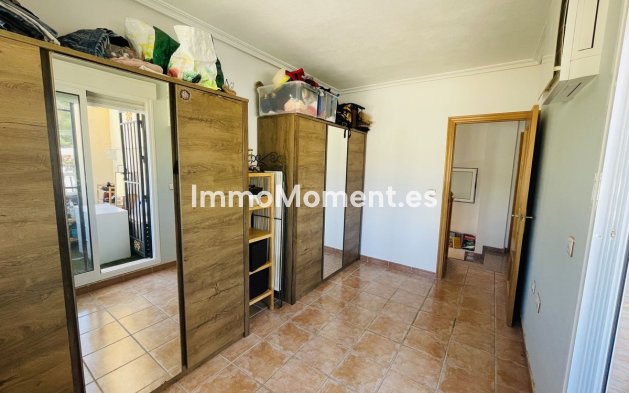 Resale - Villa - Orihuela - Villamartin