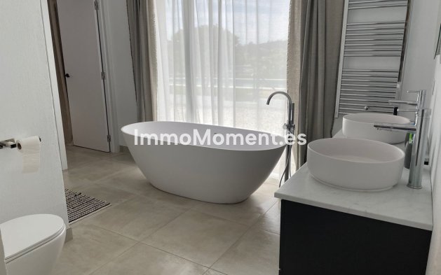 Wiederverkauf - Landhaus - Estepona  - Estepona Centro