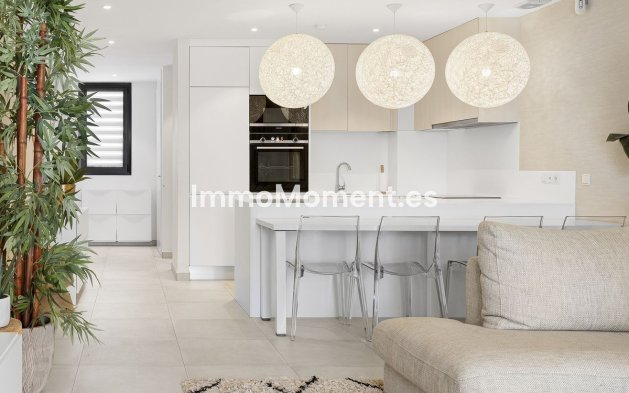 Resale - Apartment - El Paraiso - New Golden Mile