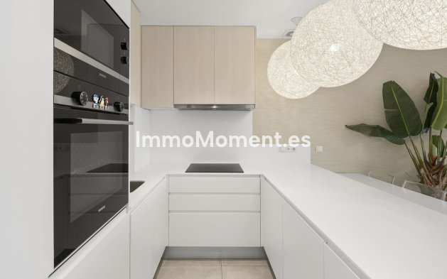 Resale - Apartment - El Paraiso - New Golden Mile
