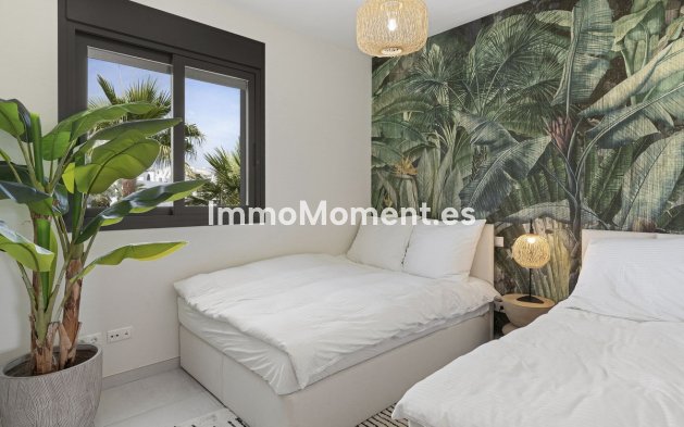 Resale - Apartment - El Paraiso - New Golden Mile