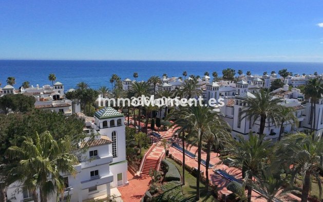 Resale - Townhouse - Estepona - Estepona Centro
