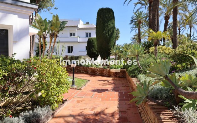 Resale - Townhouse - Estepona - Estepona Centro