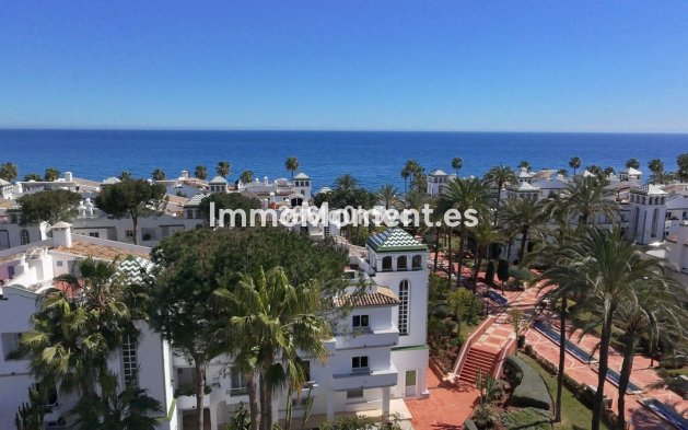 Resale - Townhouse - Estepona - Estepona Centro