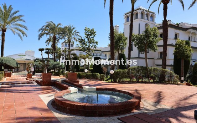 Resale - Townhouse - Estepona - Estepona Centro