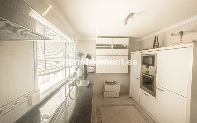 Resale - Townhouse - Estepona - Estepona Centro