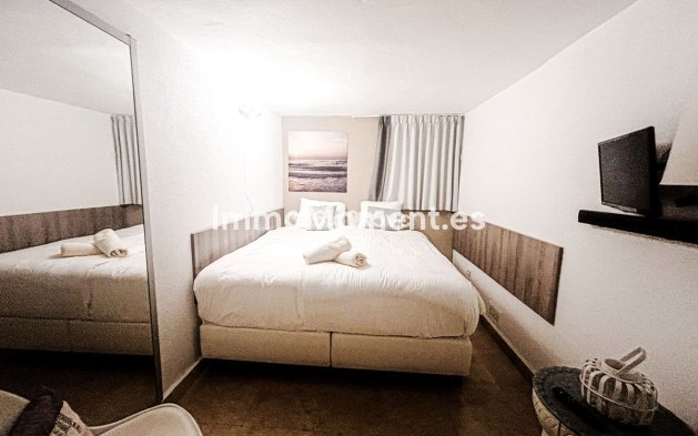 Resale - Townhouse - Estepona - Estepona Centro