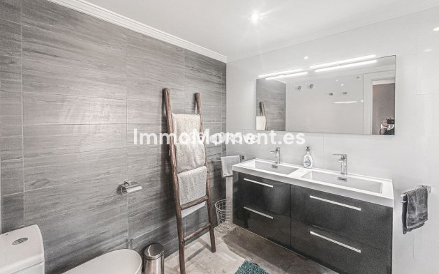 Resale - Townhouse - Estepona - Estepona Centro