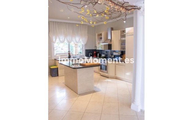 Revente - Villa - Marbella - Hacienda Las Chapas