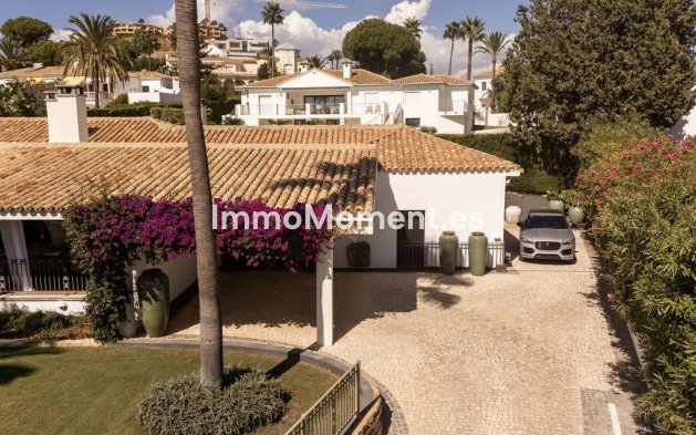 Resale - Villa - El Paraiso - New Golden Mile