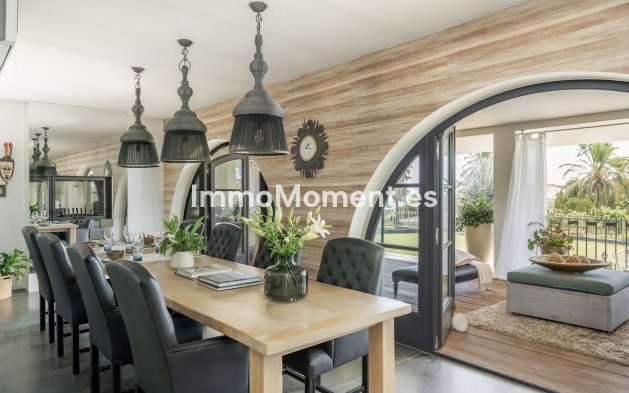 Resale - Villa - El Paraiso - New Golden Mile