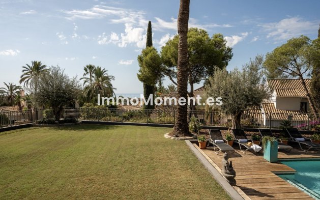 Resale - Villa - El Paraiso - New Golden Mile