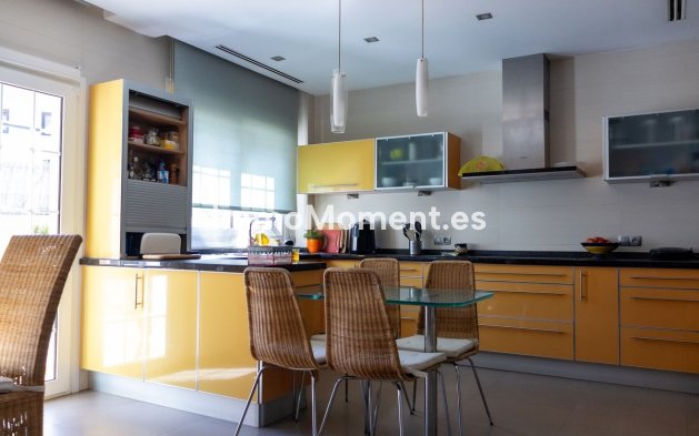 Wiederverkauf - Villa - Torremolinos - Playamar