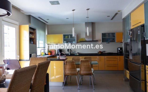 Wiederverkauf - Villa - Torremolinos - Playamar