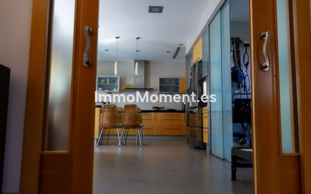 Wiederverkauf - Villa - Torremolinos - Playamar