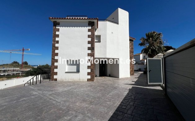 Revente - Villa - Estepona  - Estepona Centro