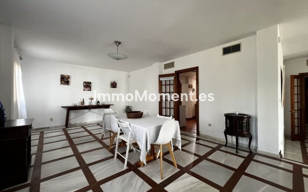 Revente - Villa - Estepona  - Estepona Centro