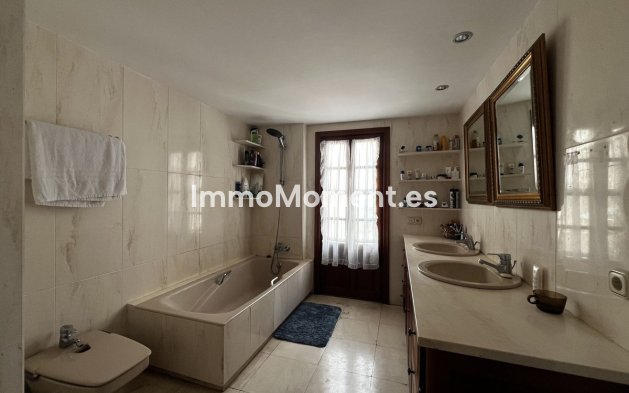 Revente - Villa - Estepona  - Estepona Centro