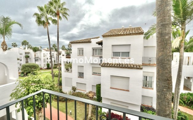 Wiederverkauf - Wohnung - Estepona  - Costalita