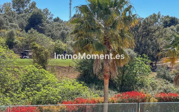 Resale - Apartment - Mijas - La Cala Golf