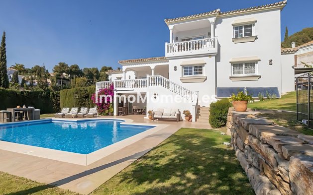 Resale - Villa - El Paraiso - New Golden Mile