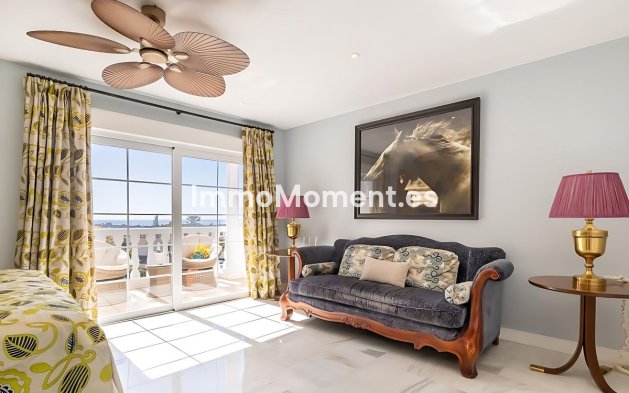 Resale - Villa - El Paraiso - New Golden Mile