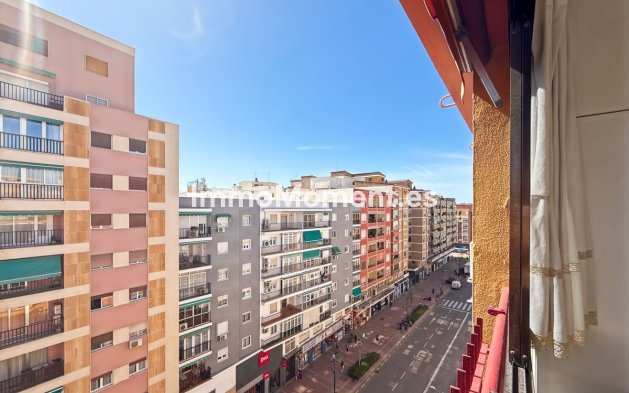 Revente - Appartement - Málaga - Perchel Sur