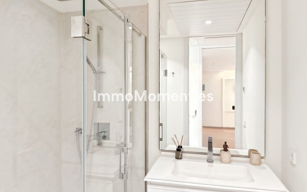 Revente - Appartement - Estepona  - Estepona Centro