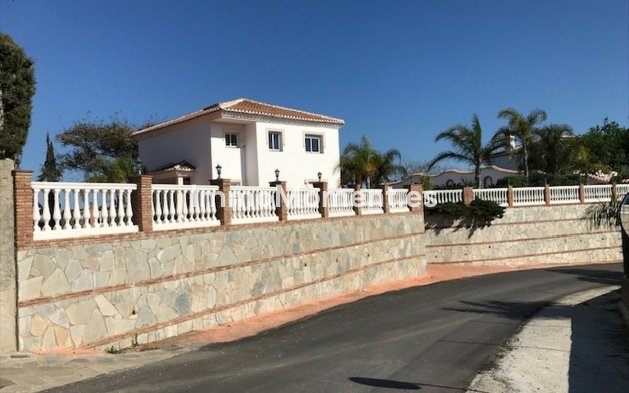 Resale - Villa - Mijas - La Cala de Mijas