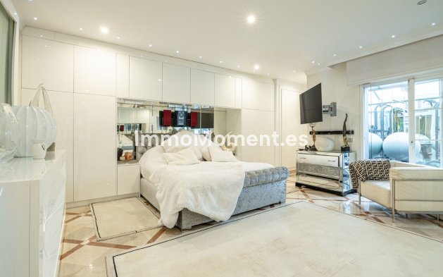 Wiederverkauf - Wohnung - Marbella - Nueva Andalucía