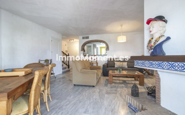 Revente - Maison mitoyenne - Estepona  - Estepona Centro